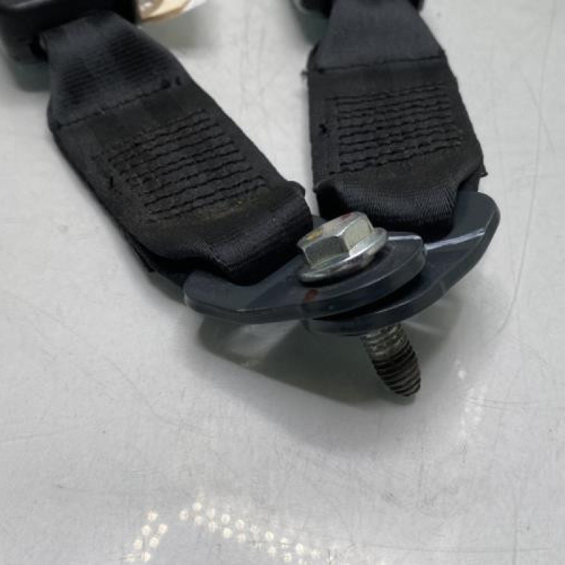 Attache ceinture arriere droit DACIA SANDERO 1 Photo n°4