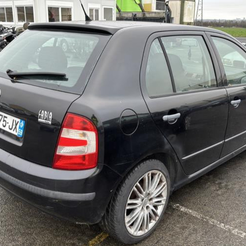 Feu arriere principal gauche (feux) SKODA FABIA 1 Photo n°8
