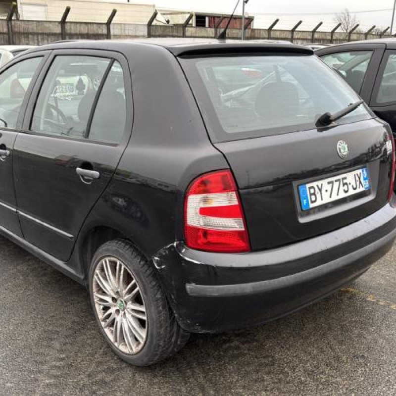 Feu arriere principal gauche (feux) SKODA FABIA 1 Photo n°9