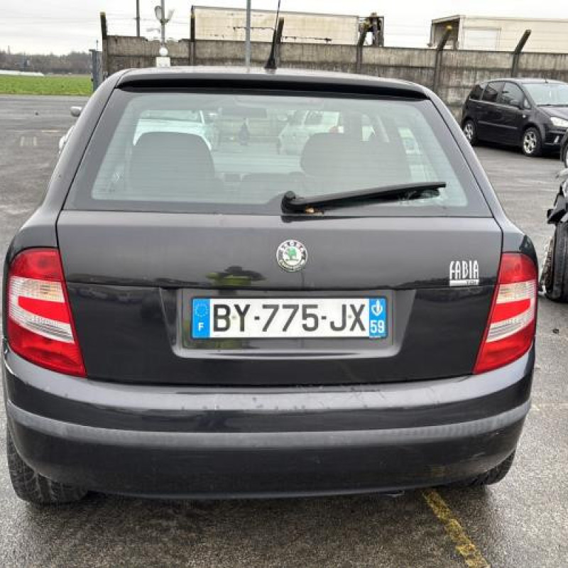 Feu arriere principal gauche (feux) SKODA FABIA 1 Photo n°10