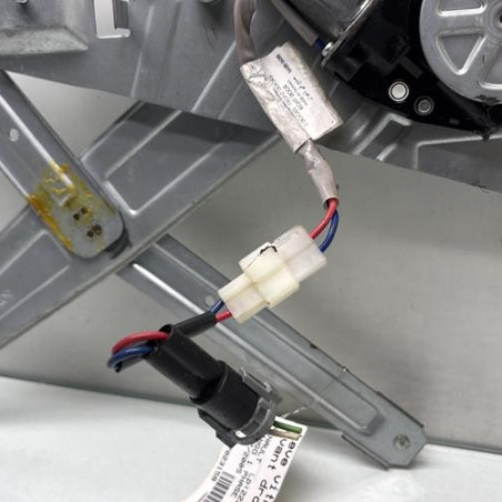 Leve vitre electrique avant droit RENAULT TWINGO 1