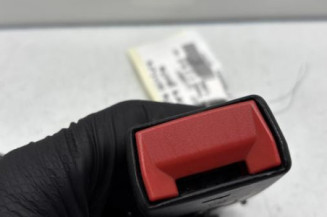 Attache ceinture arriere gauche PEUGEOT 308 2