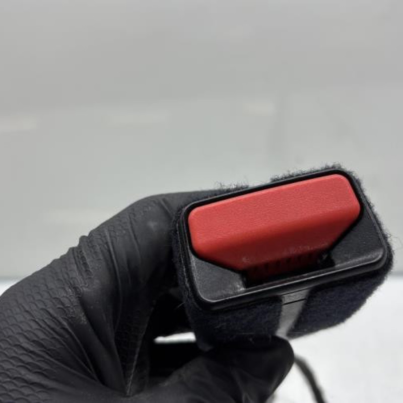 Attache ceinture avant gauche PEUGEOT 308 2 Photo n°4