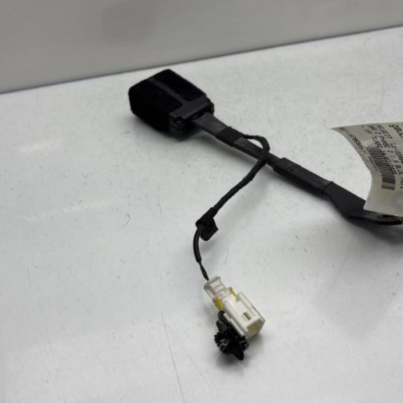 Attache ceinture avant gauche PEUGEOT 308 2 Photo n°5