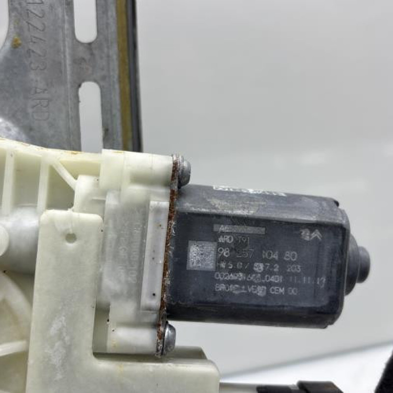 Leve vitre electrique arriere droit PEUGEOT 308 2 Photo n°6