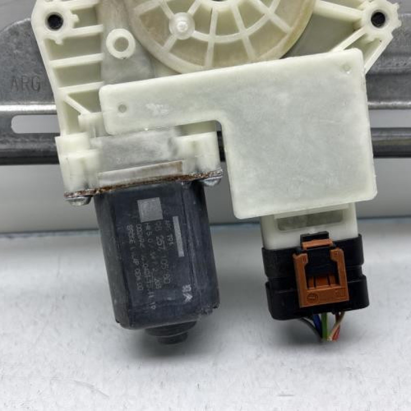 Leve vitre electrique arriere gauche PEUGEOT 308 2 Photo n°5