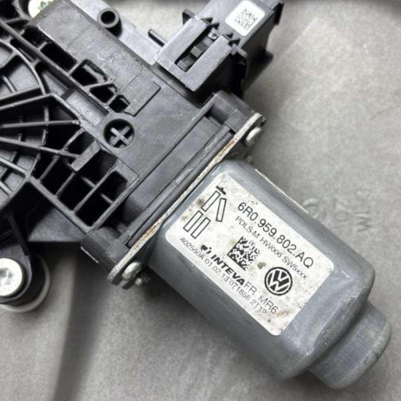 Leve vitre electrique avant droit SKODA FABIA 2 Photo n°6
