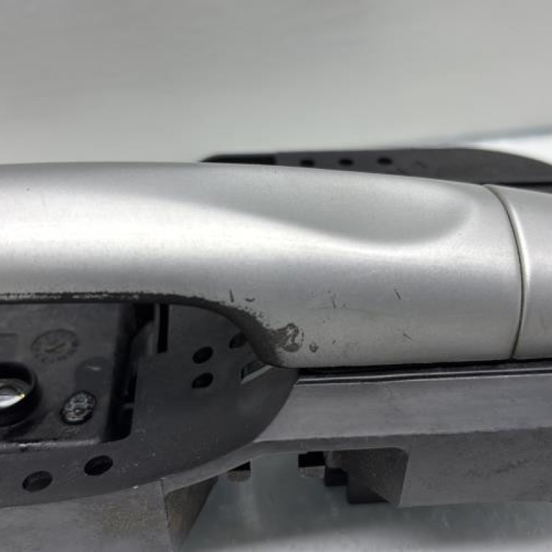 Poignee porte avant droit RENAULT SCENIC 3 Photo n°5