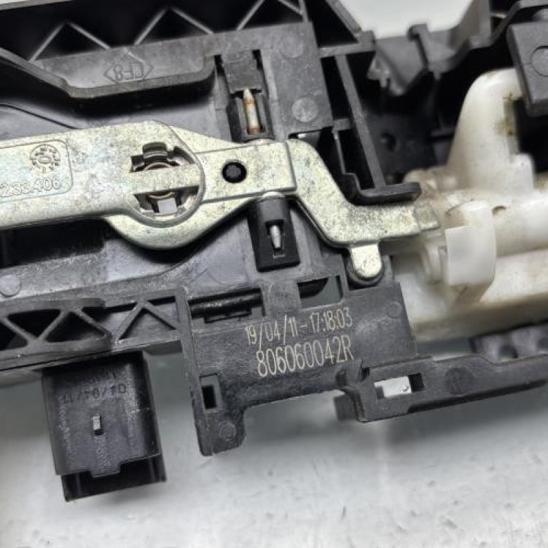 Poignee porte avant droit RENAULT SCENIC 3 Photo n°7