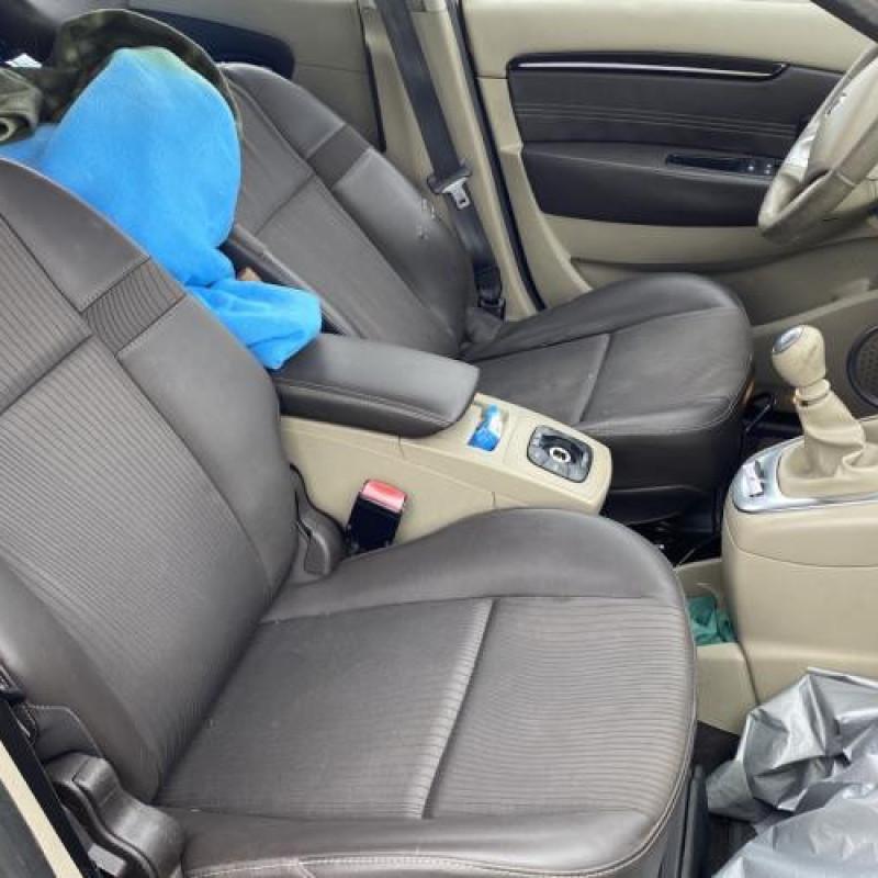 Poignee porte arriere gauche RENAULT SCENIC 3 Photo n°16