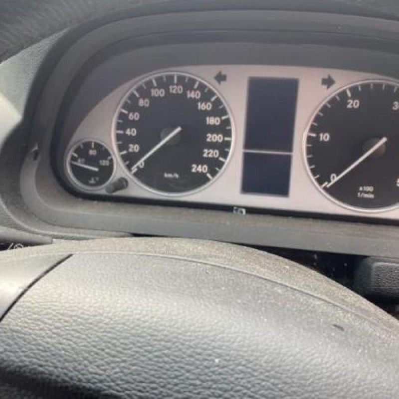 Retroviseur interieur MERCEDES CLASSE B 245 Photo n°17