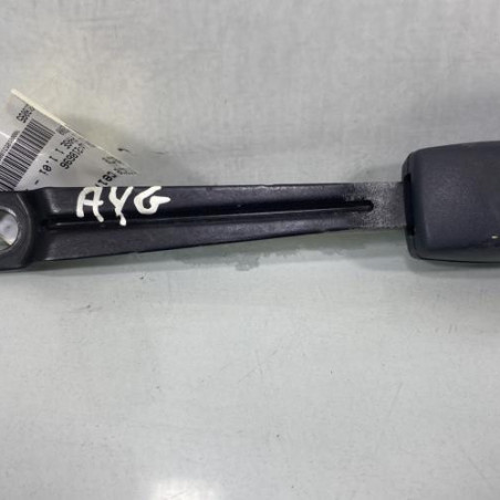 Attache ceinture avant gauche TOYOTA YARIS 1 Photo n°1