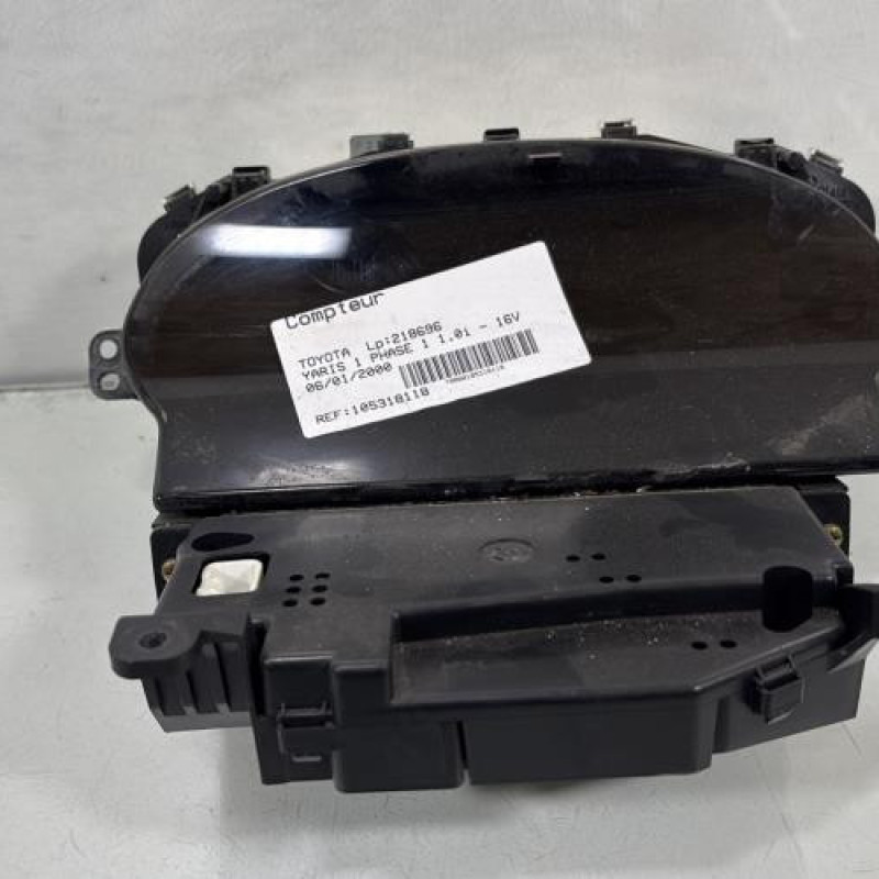 Compteur TOYOTA YARIS 1 Photo n°1