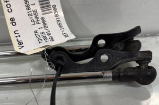 Verin de coffre TOYOTA YARIS 1