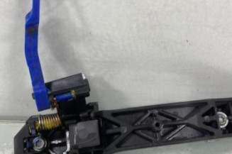 Poignee porte arriere gauche TOYOTA YARIS 2