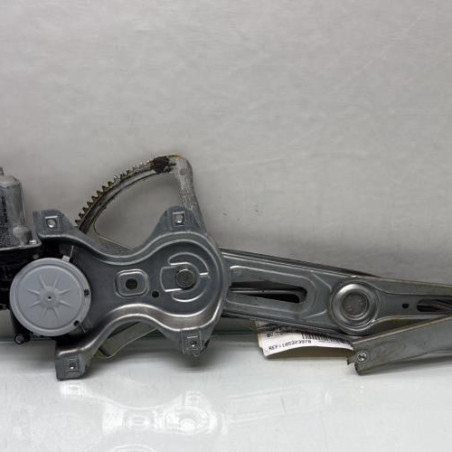 Leve vitre electrique avant droit TOYOTA YARIS 2 Photo n°1