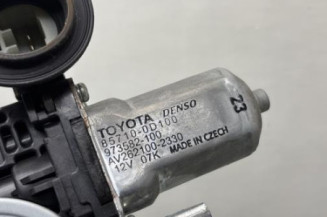 Leve vitre electrique avant droit TOYOTA YARIS 2