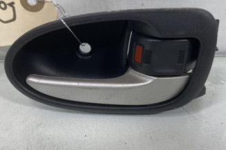 Poignee interieur arriere droit TOYOTA YARIS 2 Photo n°1