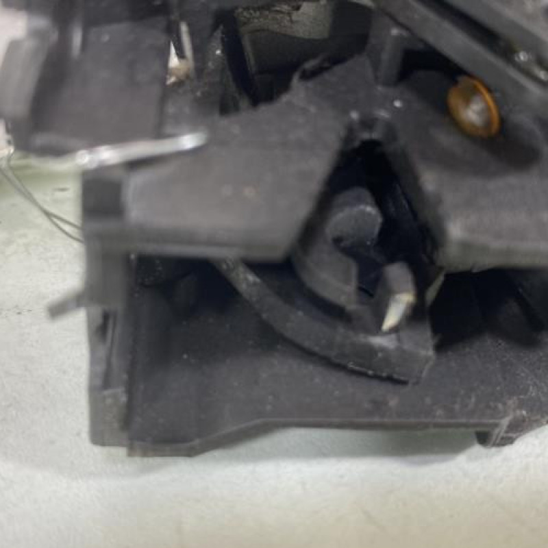 Poignee interieur avant droit TOYOTA YARIS 2 Photo n°3