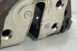 Serrure avant droit TOYOTA YARIS 2