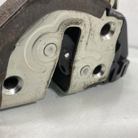 Serrure avant droit TOYOTA YARIS 2