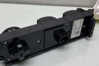 Interrupteur de leve vitre avant gauche FORD FOCUS 3