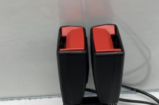 Attache ceinture arriere droit PEUGEOT 308 2