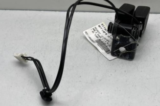 Attache ceinture arriere droit PEUGEOT 308 2