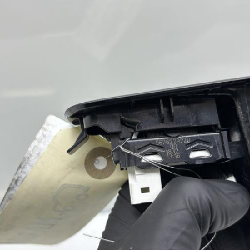 Interrupteur de leve vitre arriere gauche PEUGEOT 308 2 Photo n°5