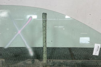 Vitre avant droit RENAULT CLIO 3 Photo n°1