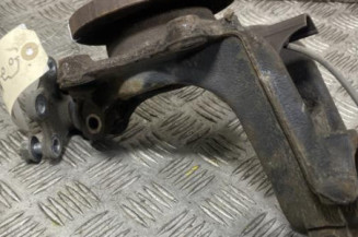 Pivot de moyeu avant droit PEUGEOT 208 1