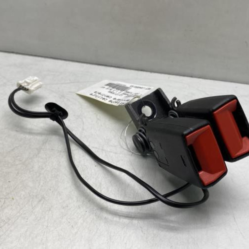 Attache ceinture arriere centrale PEUGEOT 308 2 Photo n°2
