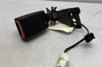 Attache ceinture arriere gauche PEUGEOT 308 2 Photo n°1