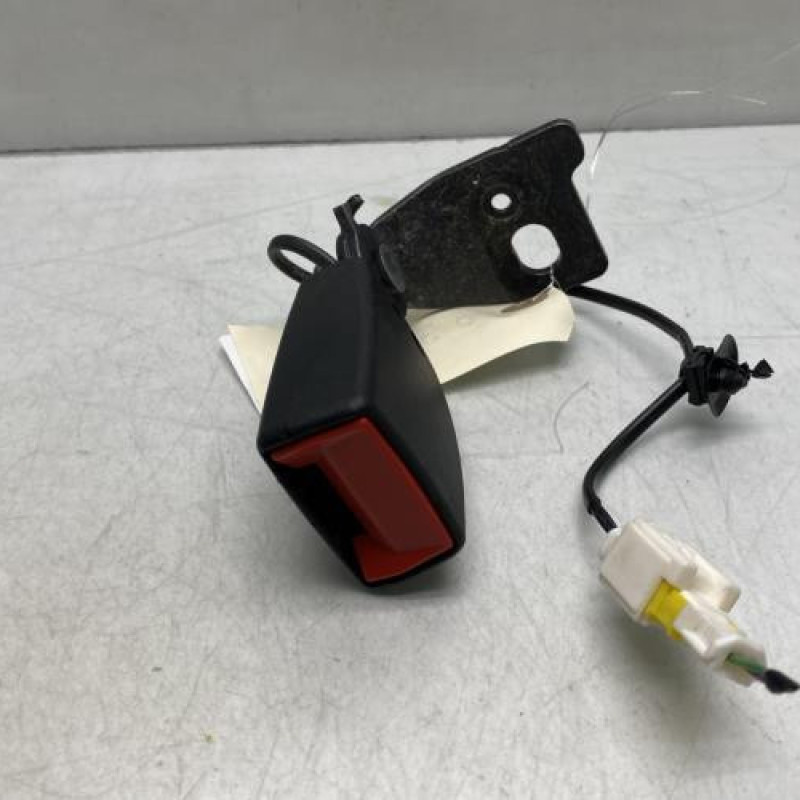 Attache ceinture arriere gauche PEUGEOT 308 2 Photo n°2