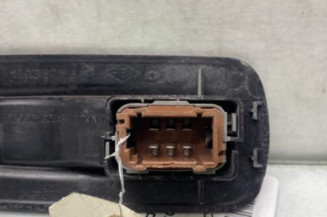 Interrupteur de leve vitre avant droit RENAULT MASTER 2