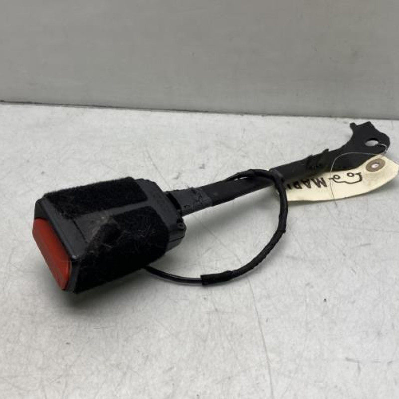 Attache ceinture avant gauche PEUGEOT 308 2 SW Photo n°3