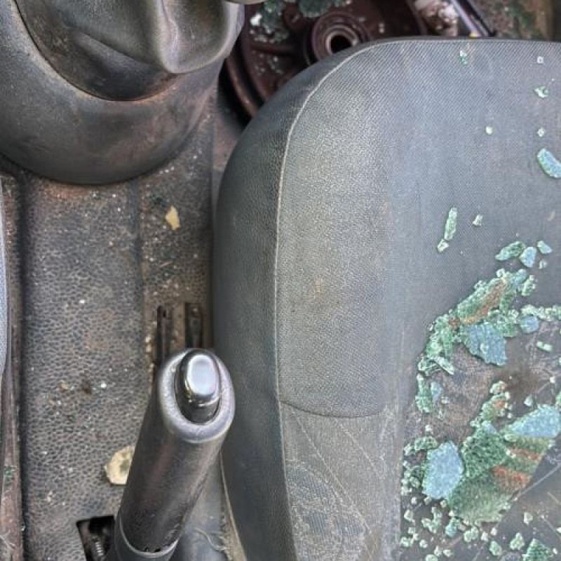 Interrupteur de leve vitre avant droit RENAULT KANGOO 1 Photo n°17