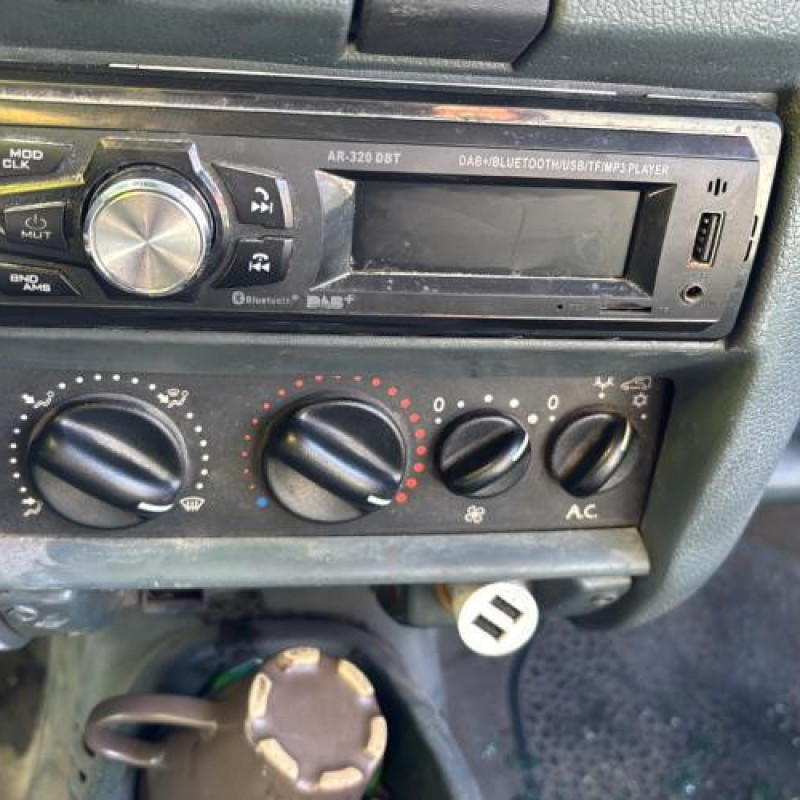 Interrupteur de leve vitre avant droit RENAULT KANGOO 1 Photo n°19