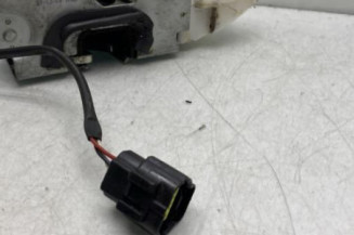 Serrure avant gauche VOLKSWAGEN FOX
