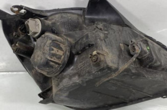 Optique avant principal gauche (feux)(phare) FORD FIESTA 5