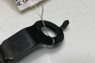 Attache ceinture avant gauche DACIA SANDERO 1