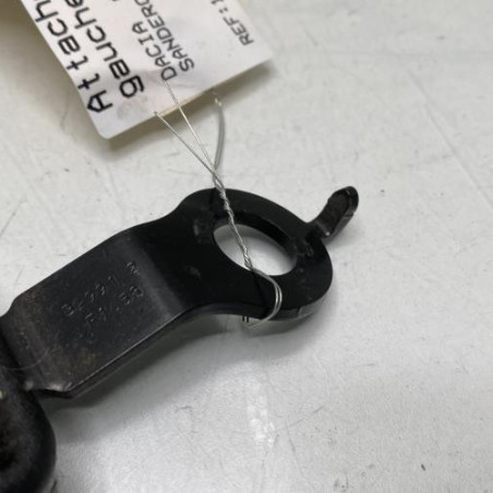 Attache ceinture avant gauche DACIA SANDERO 1