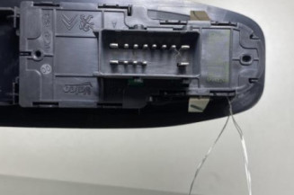 Interrupteur de leve vitre avant gauche PEUGEOT 208 1