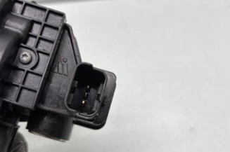 Serrure de coffre PEUGEOT 208 1