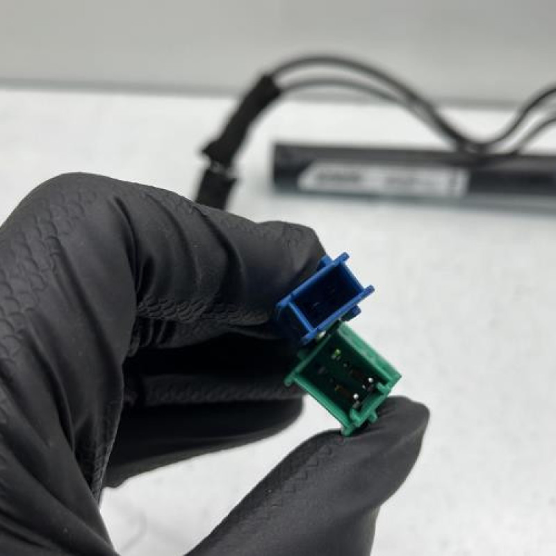 Pretensionneur de ceinture avant droit OPEL CORSA E Photo n°4