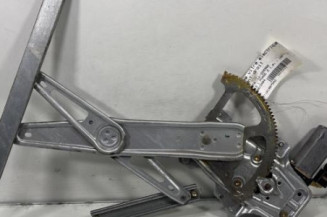Leve vitre electrique avant droit TOYOTA YARIS 1 Photo n°1