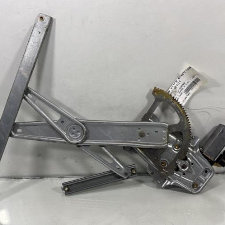 Leve vitre electrique avant droit TOYOTA YARIS 1 Photo n°1