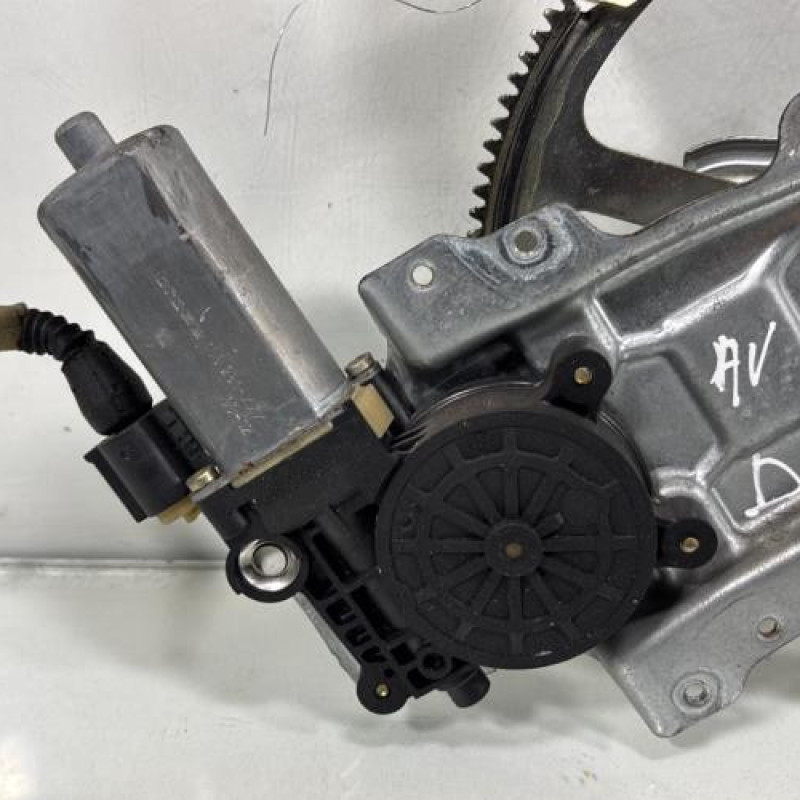 Leve vitre electrique avant droit TOYOTA YARIS 1 Photo n°3