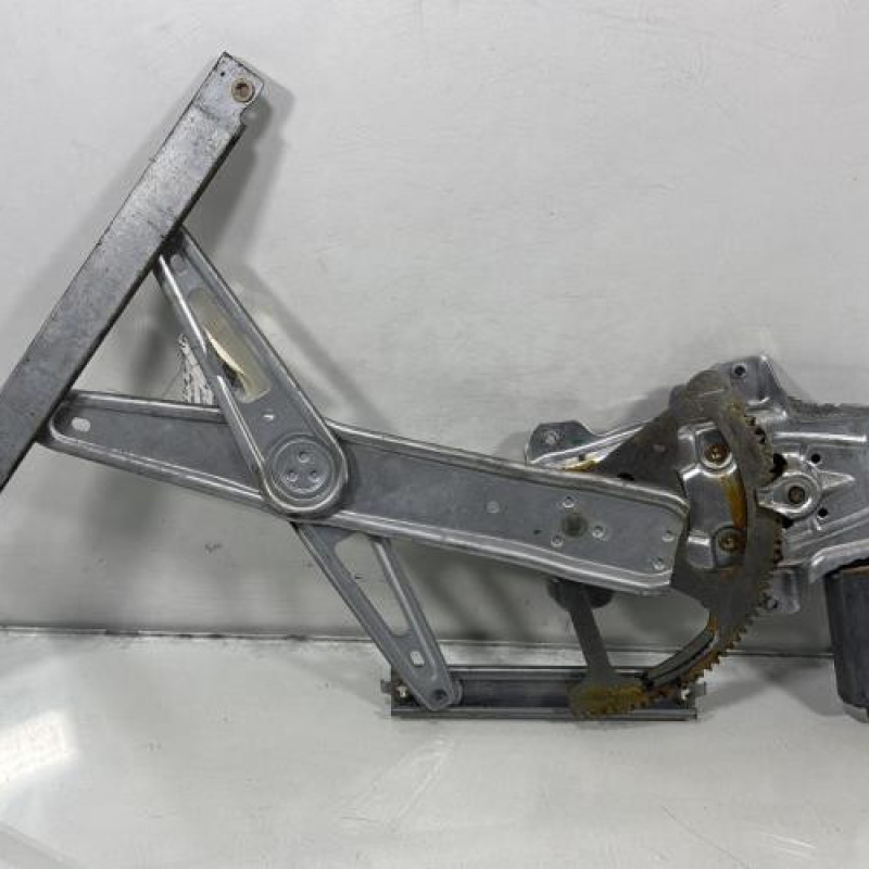Leve vitre electrique avant gauche TOYOTA YARIS 1 Photo n°3
