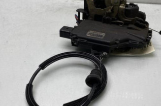 Serrure avant droit VOLKSWAGEN NEW BEETLE 1
